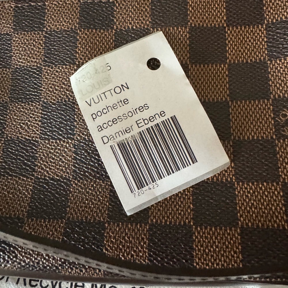 Louis Vuitton Pochette accessories Novana great condition tag still attached - Picture 6 of 8